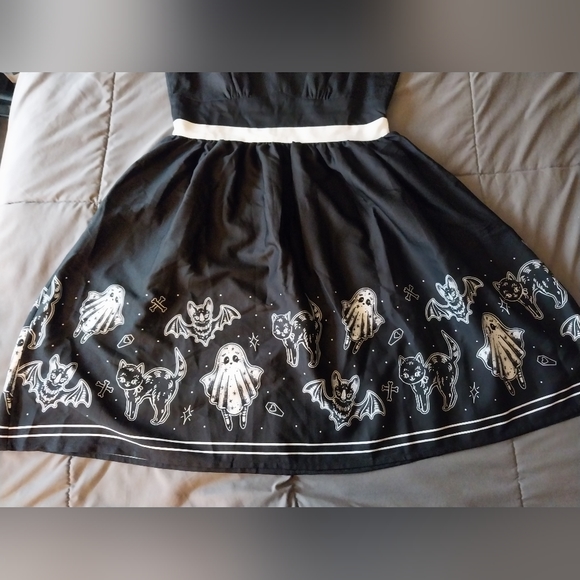 Sourpuss black & white spooky print dress - Picture 8 of 11